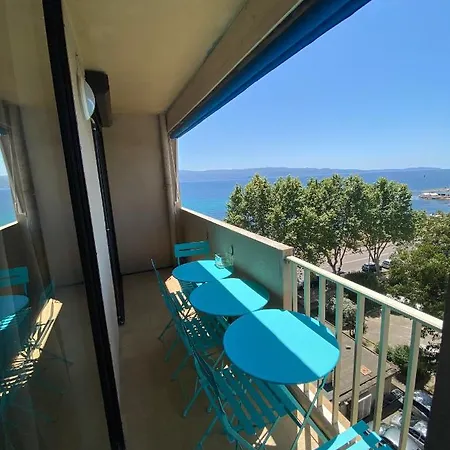 Magnifique T2 40m2 Centre Vue Au Bord De La Neuf 5 Personnes Clim Wifi Balcon Parking Prive Ferme * Ajaccio (Corsica)