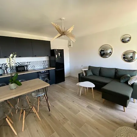 Magnifique T2 40m2 Centre Vue Au Bord De La Neuf 5 Personnes Clim Wifi Balcon Parking Privé Fermé Appartement Ajaccio (Corsica)