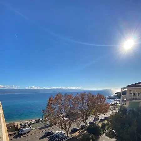 Magnifique T2 40m2 Centre Vue Au Bord De La Neuf 5 Personnes Clim Wifi Balcon Parking Prive Ferme