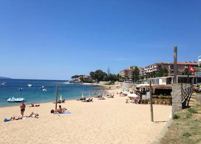 Magnifique T2 40m2 Centre Vue Au Bord De La Neuf 5 Personnes Clim Wifi Balcon Parking Privé Fermé *